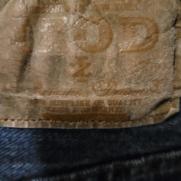 Izod Men's Blue Jeans - Picture 5 of 6